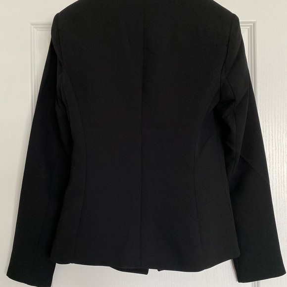 Forever 21 | Tailor Woven Blazer - Picture 6 of 13